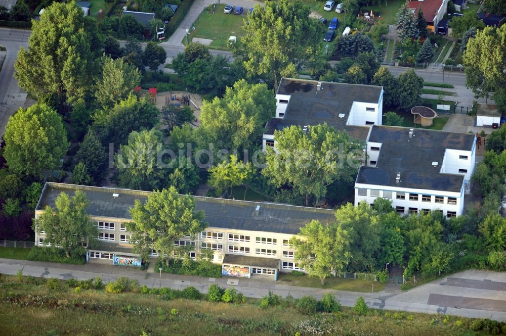 Berlin von oben - Kindergarten zu den Seen in Berlin-Mahlsdorf