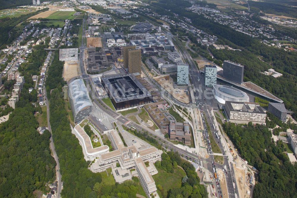 Luftbild Luxembourg Luxemburg - Kirchberg-Plateau mit den Gebäuden des Europäischen Gerichtshofes EuGH links der Bildmitte