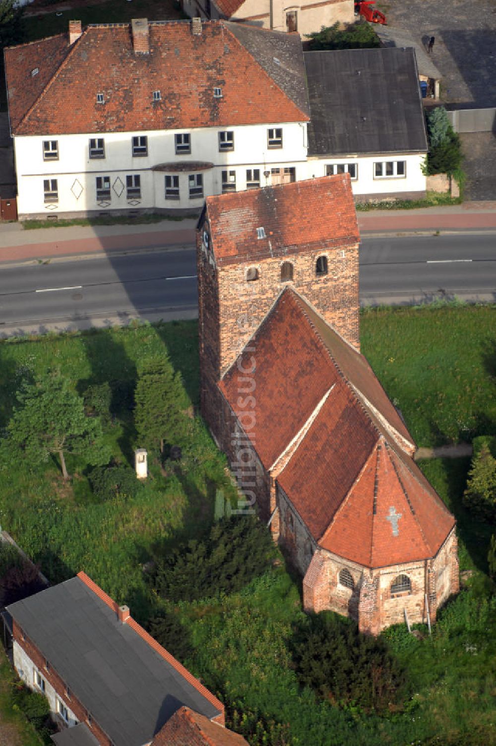 Luftaufnahme Fischbeck - Kirche von Fischbeck