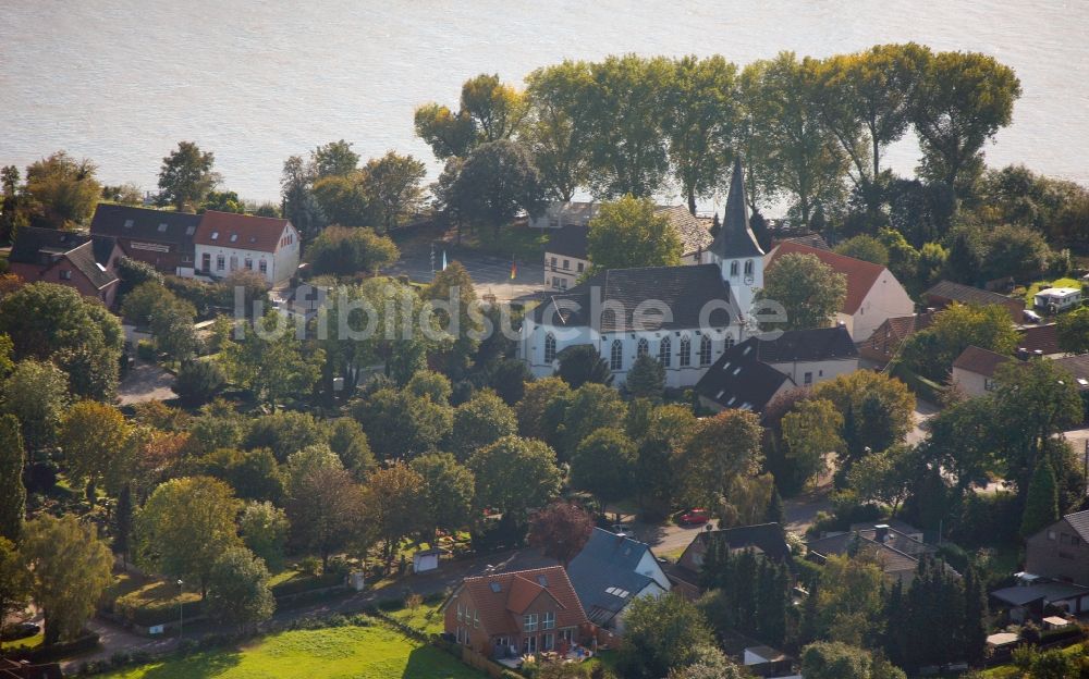 Luftaufnahme Voerde - Kirche Götterswickerhamm in Voerde im Bundesland Nordrhein-Westfalen