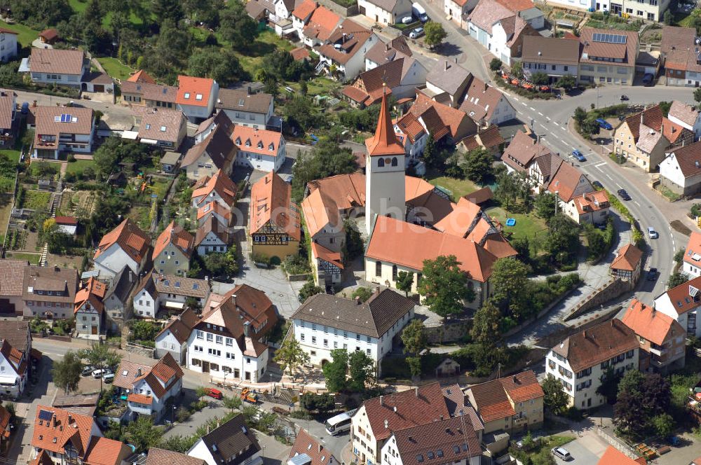 Weissach von oben - Kirche und Kindergarten im Weissach