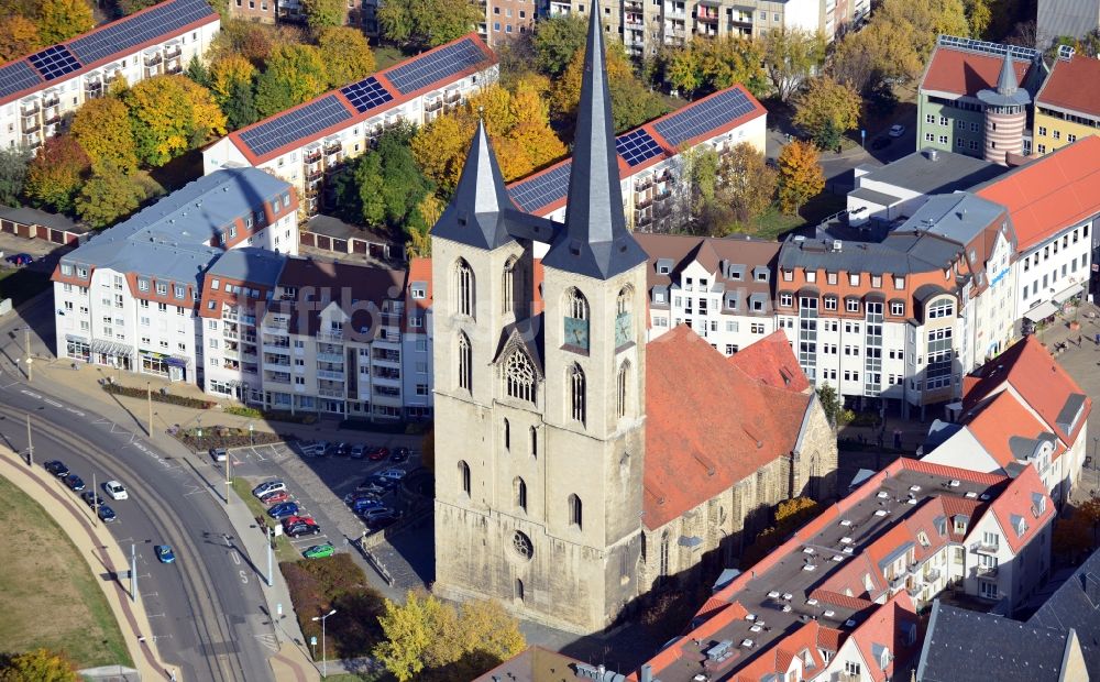 Luftaufnahme Halberstadt - Kirche St. Martini in der Altstadt von Halberstadt im Bundesland Sachsen-Anhalt