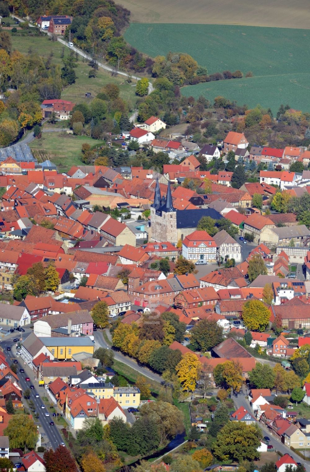 Halberstadt aus der Vogelperspektive: Kirche St. Martini in der Altstadt von Halberstadt im Bundesland Sachsen-Anhalt