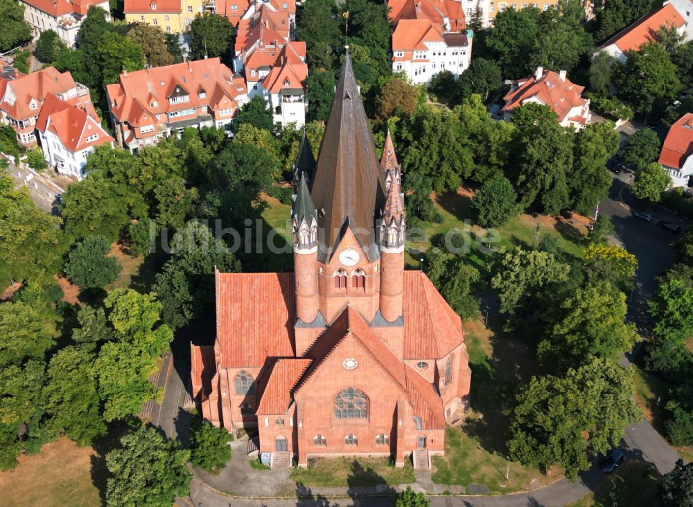 Halle (Saale) von oben - Kirche Pauluskirche im Paulusviertel von Halle Saale in Sachsen-Anhalt