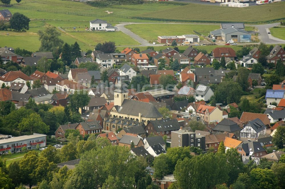 Selm OT Bork von oben - Kirche Sankt Stephanus im Orsteil Bork in Selm im Bundesland Nordrhein-Westfalen