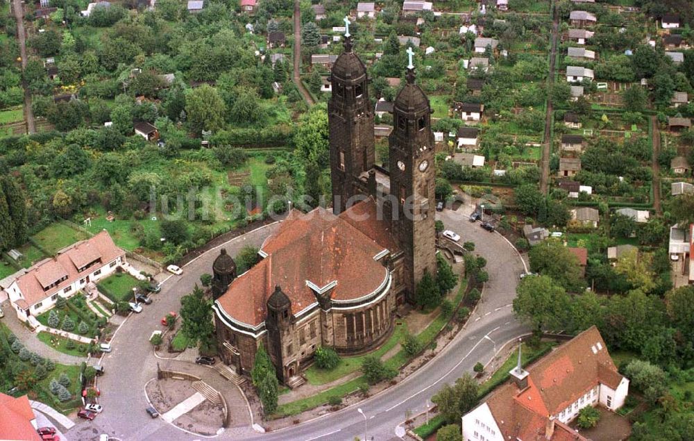 Dresden aus der Vogelperspektive: Kirche Strehlen