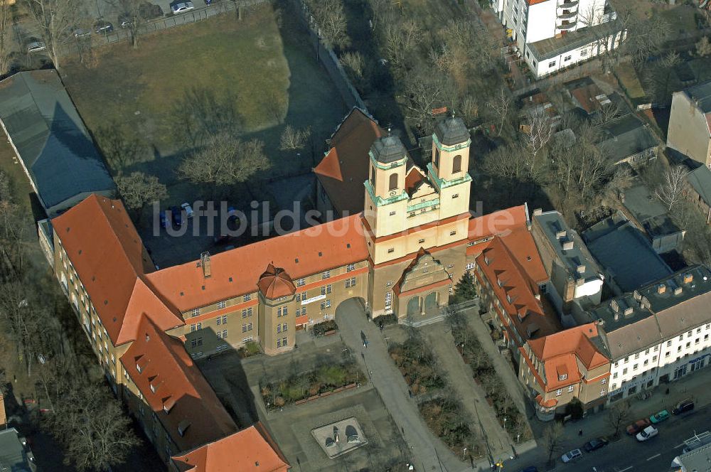 Berlin von oben - Kirche Zum Vaterhaus