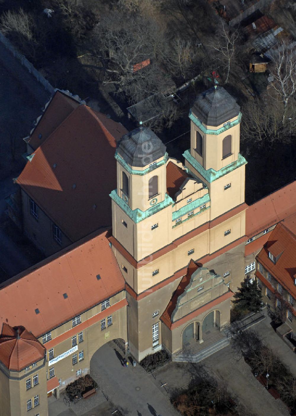 Luftbild Berlin - Kirche Zum Vaterhaus