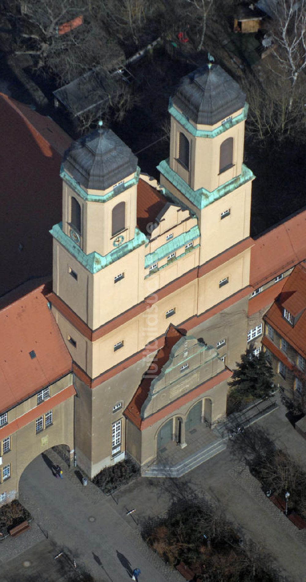 Luftaufnahme Berlin - Kirche Zum Vaterhaus