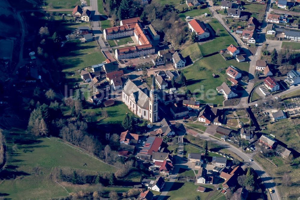 Ettenheim von oben - Kirchengebäude der Klosterkirche Ettenheimmünster