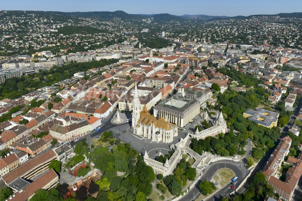 Luftbild Budapest Kirchengebaude Maria Himmelfahrt Der Budaer Burg Matthias Kirche Im Altstadt Zentrum Im Ortsteil I