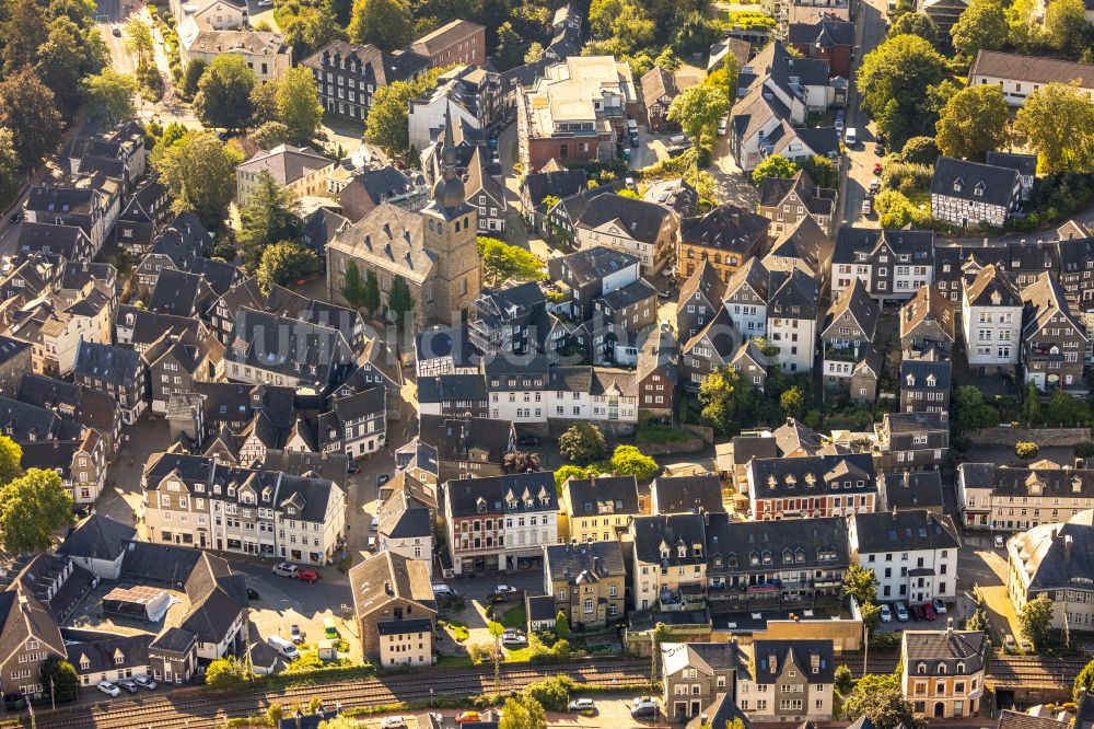 Langenberg aus der Vogelperspektive: Kirchengebäude Alte Kirche in Langenberg im Bundesland Nordrhein-Westfalen, Deutschland