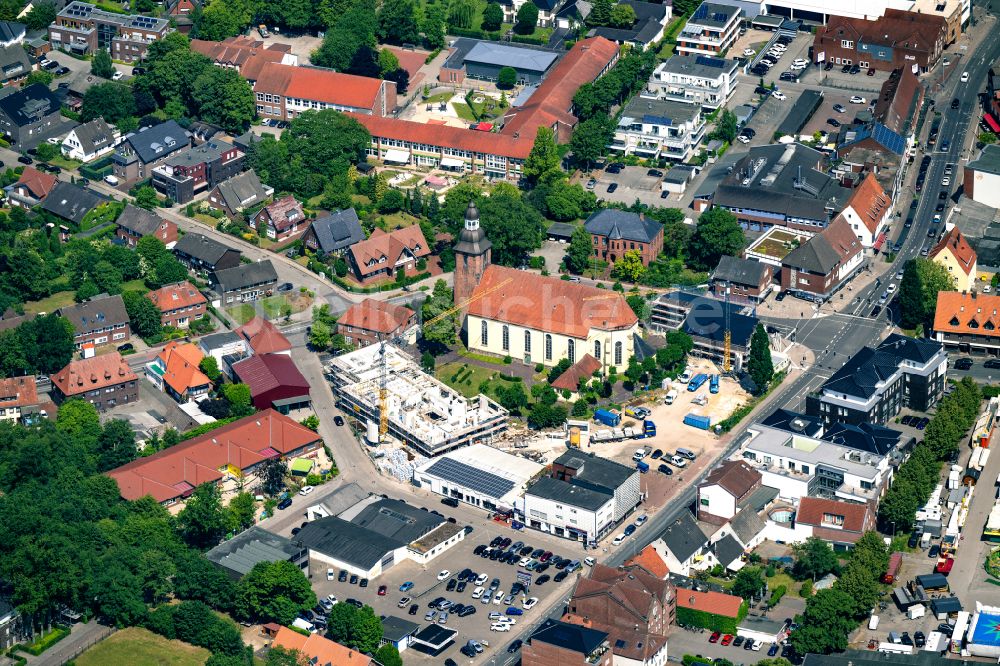 Luftbild Cloppenburg - Kirchengebäude St. Andreas Kirche in Cloppenburg im Bundesland Niedersachsen, Deutschland