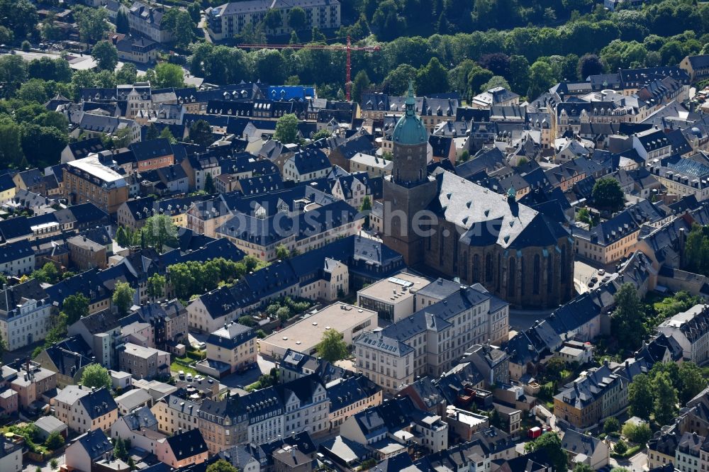 Annaberg-Buchholz aus der Vogelperspektive: Kirchengebäude St. Annenkirche an der Große Kirchgasse im Altstadt- Zentrum im Ortsteil Frohnau in Annaberg-Buchholz im Bundesland Sachsen, Deutschland