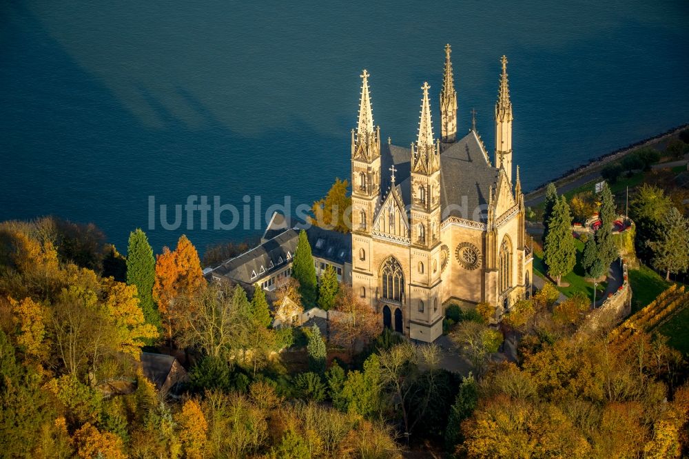 Luftbild Remagen - Kirchengebäude der Apollinariskirche am Apollinarisberg in Remagen im Bundesland Rheinland-Pfalz