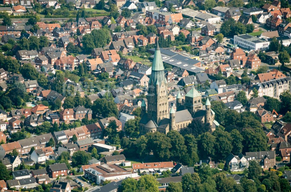 Rheine von oben - Kirchengebäude der Basilika St. Antonius in Rheine im Bundesland Nordrhein-Westfalen, Deutschland