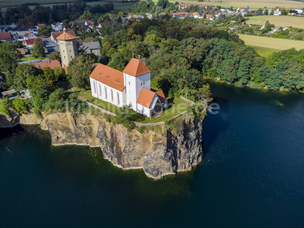 Luftaufnahme Brandis - Kirchengebäude Bergkirche Beucha in Brandis im Bundesland Sachsen, Deutschland