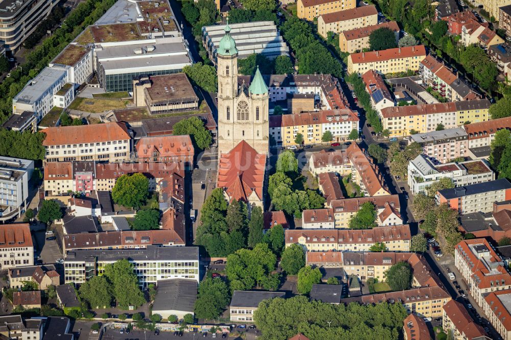 Luftbild Braunschweig - Kirchengebäude in Braunschweig im Bundesland Niedersachsen, Deutschland