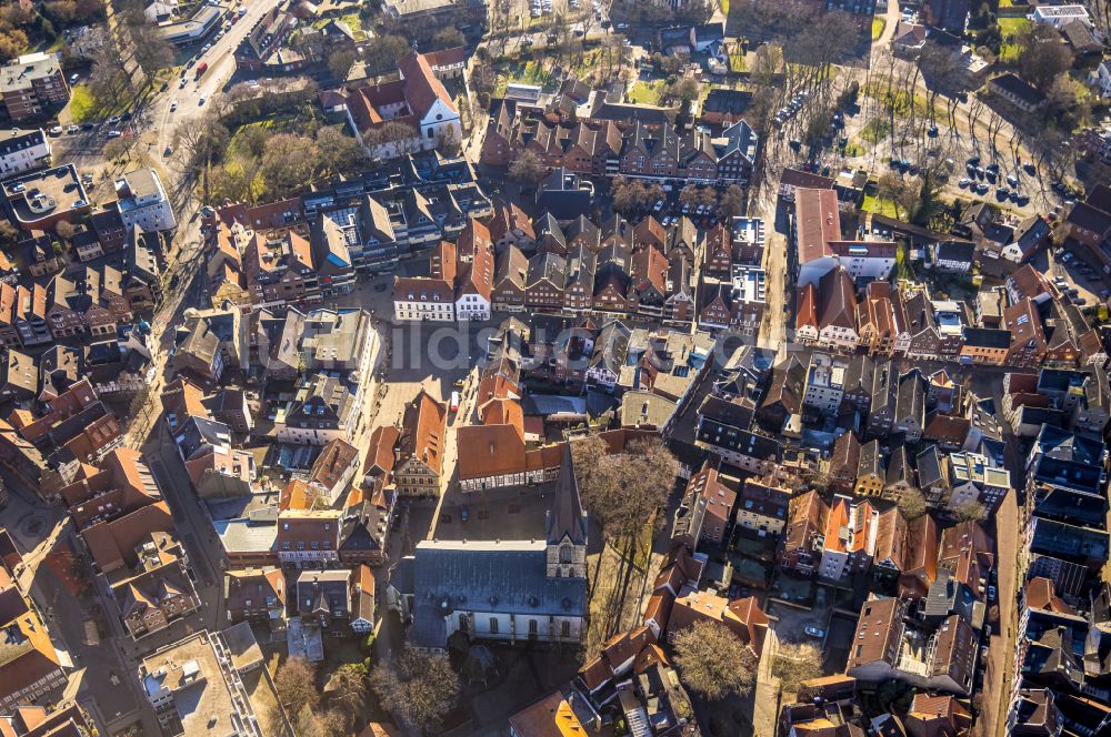 Luftbild Werne - Kirchengebäude der St. Christophorus Kirche in Werne im Bundesland Nordrhein-Westfalen, Deutschland