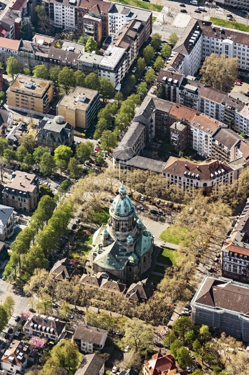 Luftaufnahme Mannheim - Kirchengebäude der Christuskirche in Mannheim im Bundesland Baden-Württemberg, Deutschland