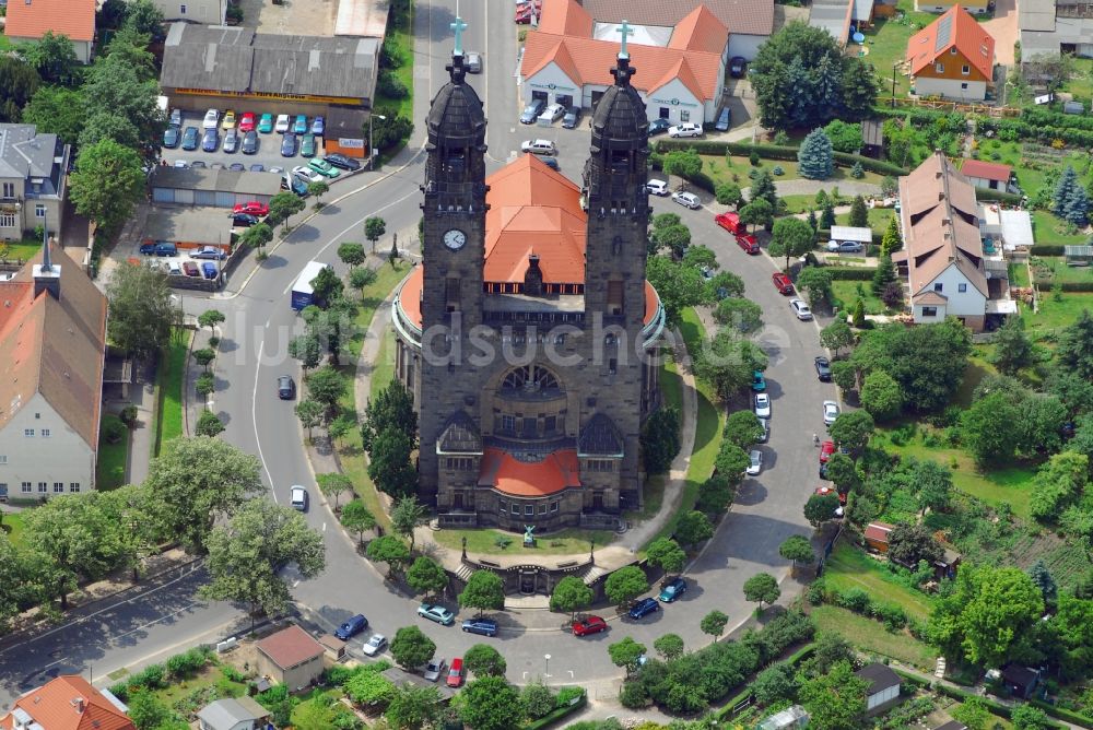 Luftaufnahme Dresden - Kirchengebäude Christuskirche im Ortsteil Strehlen in Dresden im Bundesland Sachsen, Deutschland