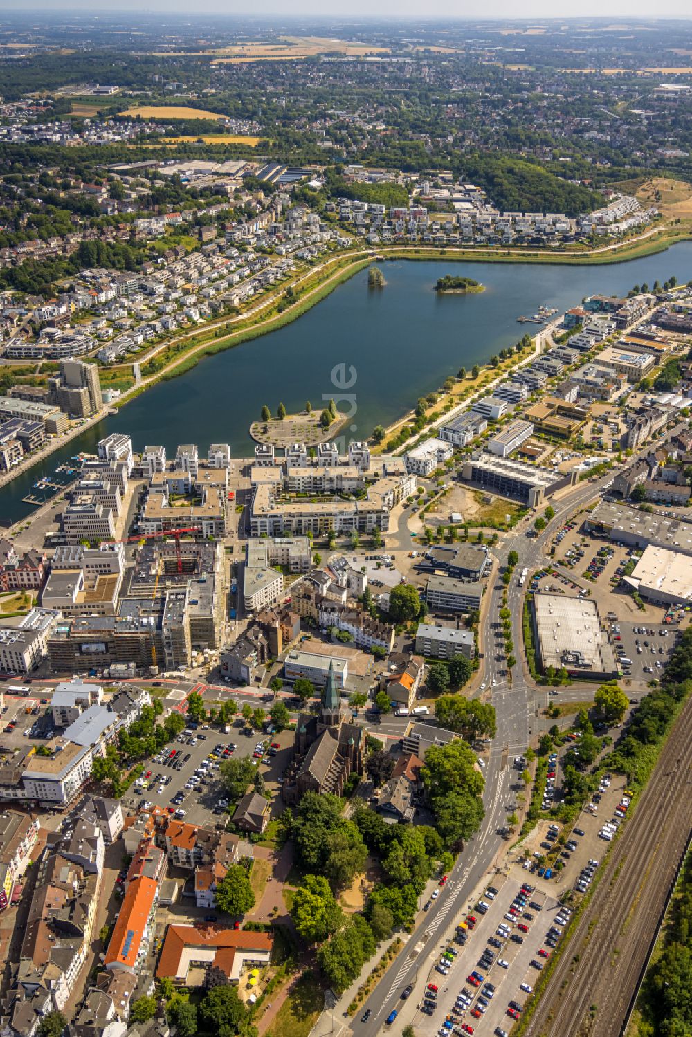 Dortmund von oben - Kirchengebäude St. Clara. in Dortmund im Bundesland Nordrhein-Westfalen, Deutschland