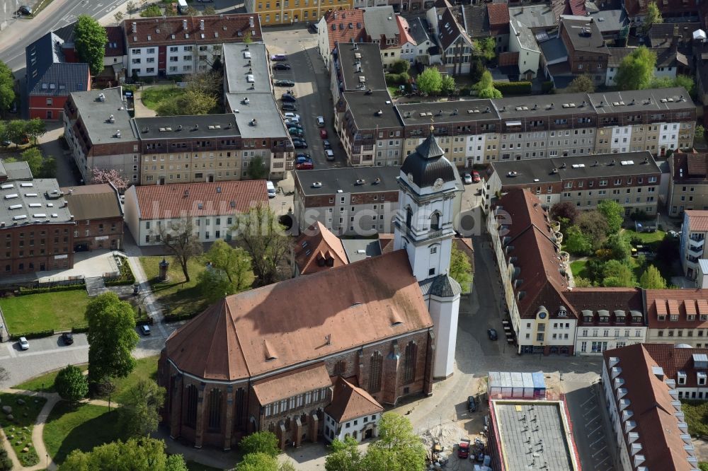 Fürstenwalde/Spree von oben - Kirchengebäude Dom St. Marien in Fürstenwalde/Spree im Bundesland Brandenburg