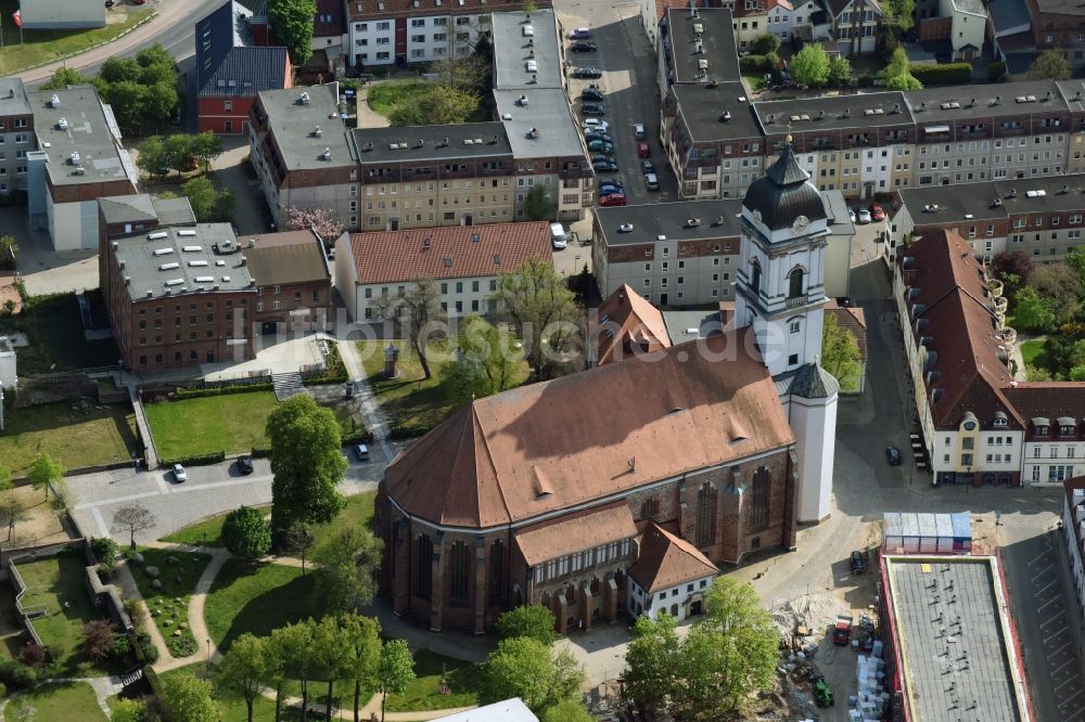 Fürstenwalde/Spree aus der Vogelperspektive: Kirchengebäude Dom St. Marien in Fürstenwalde/Spree im Bundesland Brandenburg