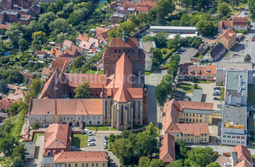 Luftbild Havelberg - Kirchengebäude Dom St. Marien zu Havelberg in Havelberg im Bundesland Sachsen-Anhalt, Deutschland