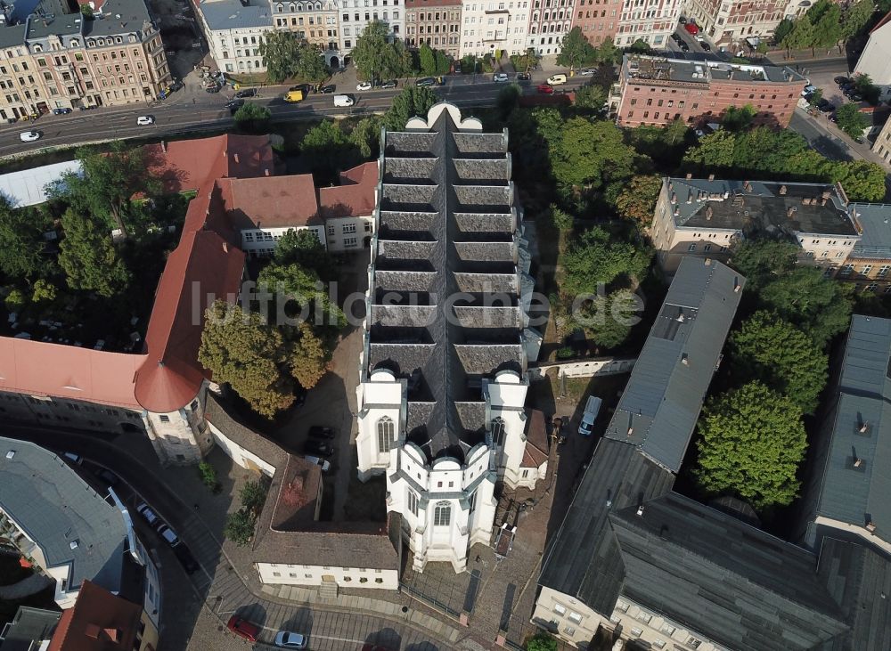 Halle (Saale) aus der Vogelperspektive: Kirchengebäude des Domes in der Altstadt in Halle (Saale) im Bundesland Sachsen-Anhalt, Deutschland