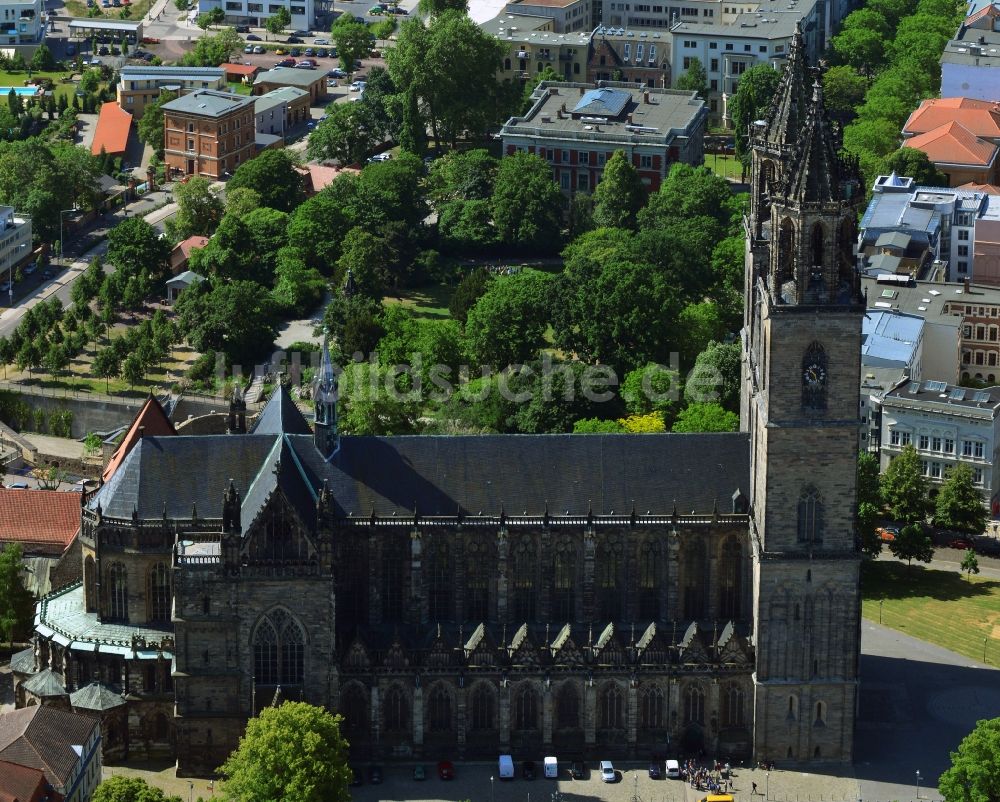 Luftaufnahme Magdeburg - Kirchengebäude des Domes in Magdeburg im Bundesland Sachsen-Anhalt