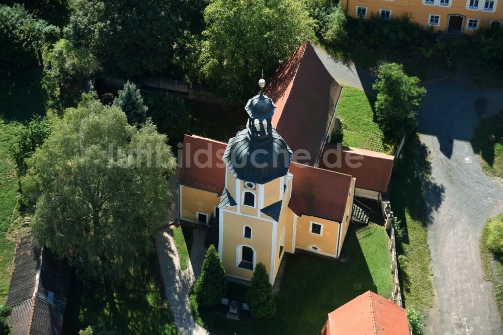 Luftbild Kühnitzsch - Kirchengebäude in der Dorfmitte in Kühnitzsch im Bundesland Sachsen