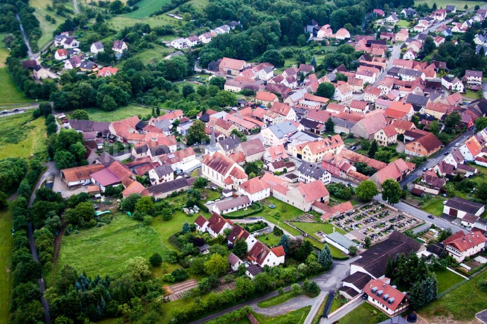 Luftbild Untereuerheim - Kirchengebäude in der Dorfmitte in Untereuerheim im Bundesland Bayern, Deutschland