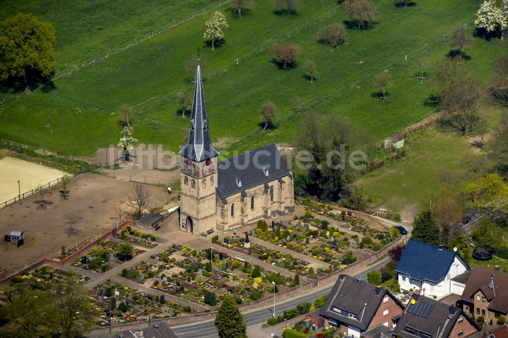 Luftaufnahme Duisburg, Baerl - Kirchengebäude in Duisburg, Baerl im Bundesland Nordrhein-Westfalen