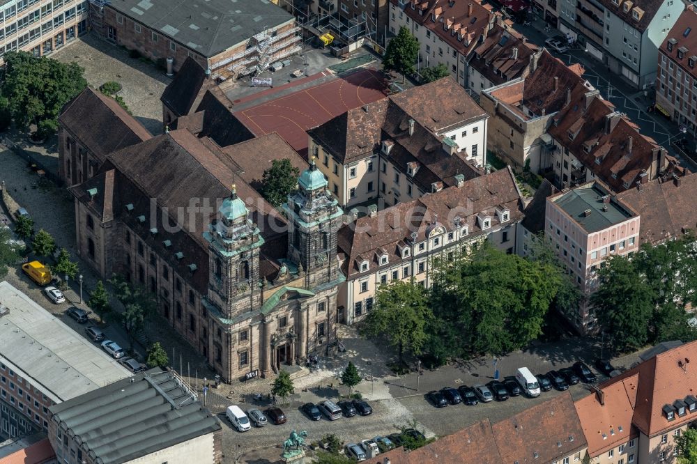 Luftaufnahme Nürnberg - Kirchengebäude St. Egidien am Egidienplatz in Nürnberg im Bundesland Bayern, Deutschland