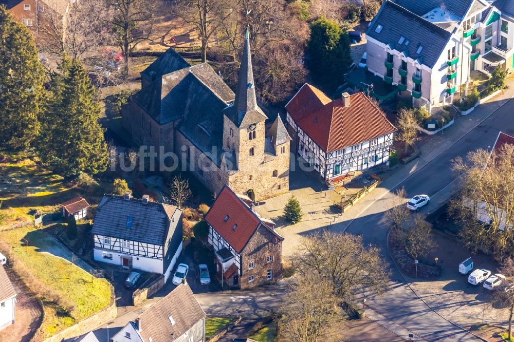 Wetter (Ruhr) von oben - Kirchengebäude der Evangelische Kirchengemeinde Wengern an der Kirchstraße im Ortsteil Wengern in Wetter (Ruhr) im Bundesland Nordrhein-Westfalen, Deutschland