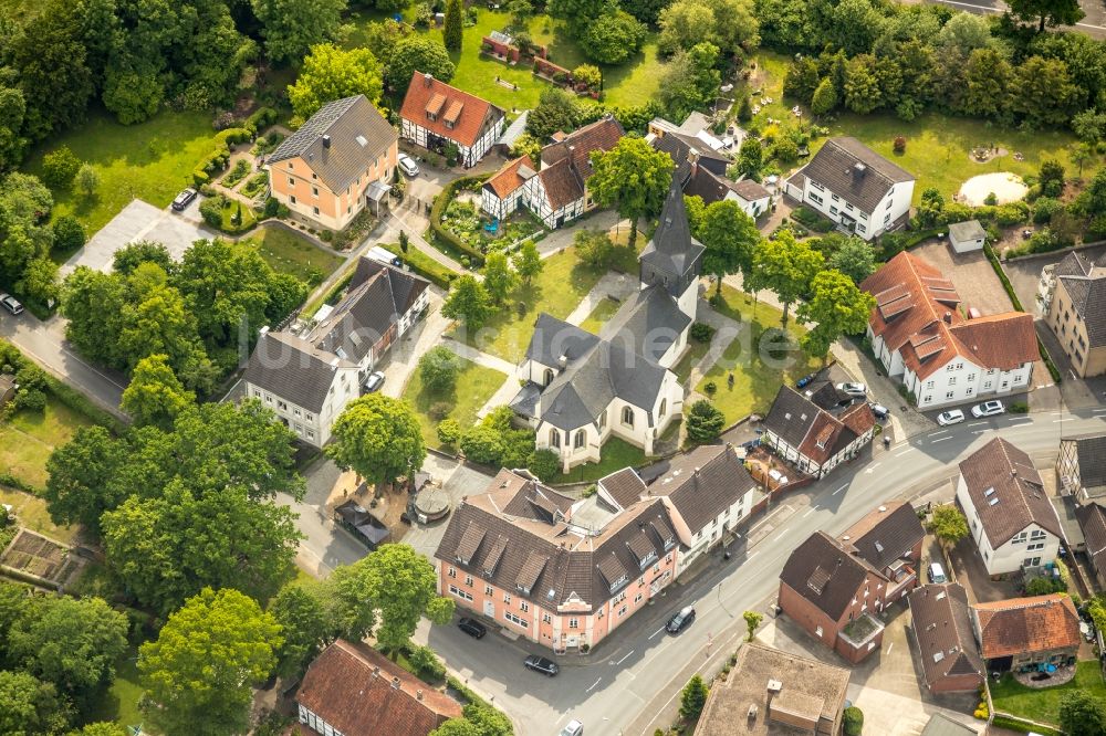 Luftbild Hamm - Kirchengebäude der Evangelische Pfarrkirche St. Pankratius in Hamm im Bundesland Nordrhein-Westfalen, Deutschland