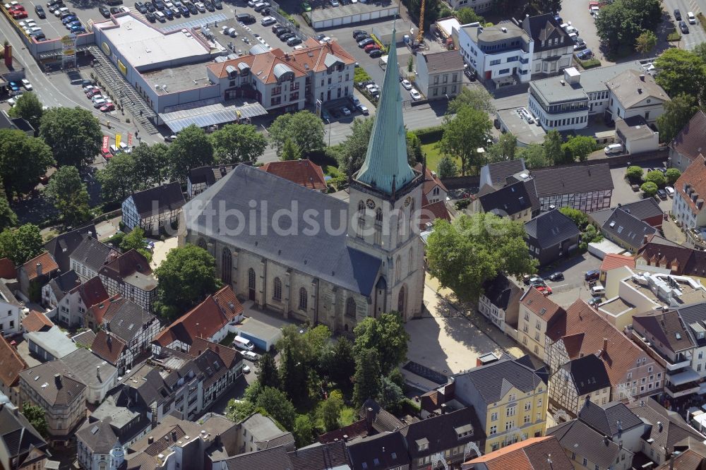 Unna aus der Vogelperspektive: Kirchengebäude Evangelische Stadtkirche im Altstadt- Zentrum in Unna im Bundesland Nordrhein-Westfalen