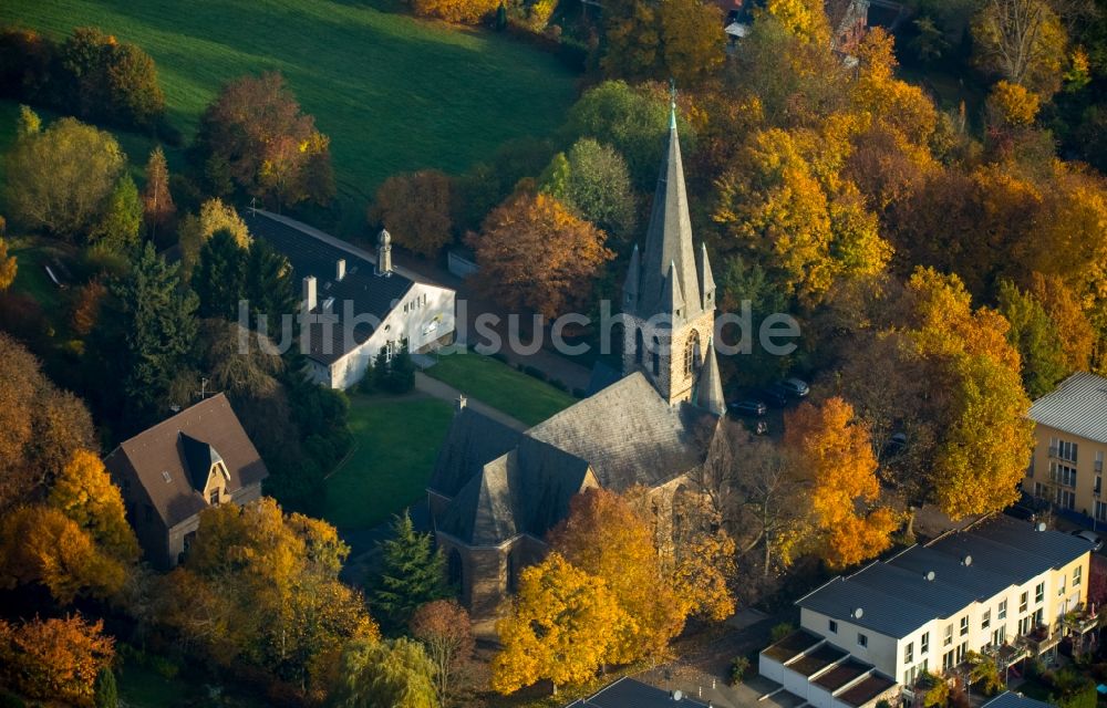 Luftaufnahme Witten - Kirchengebäude der Evangelischen Kirche Bommern in Witten im Bundesland Nordrhein-Westfalen