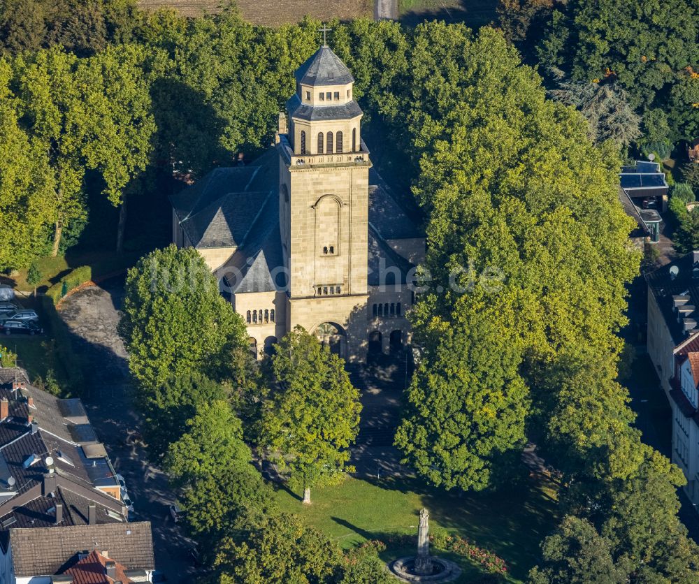 Luftaufnahme Gelsenkirchen - Kirchengebäude der Evangelischen Pauluskirche Am Markt in Gelsenkirchen im Bundesland Nordrhein-Westfalen - NRW, Deutschland