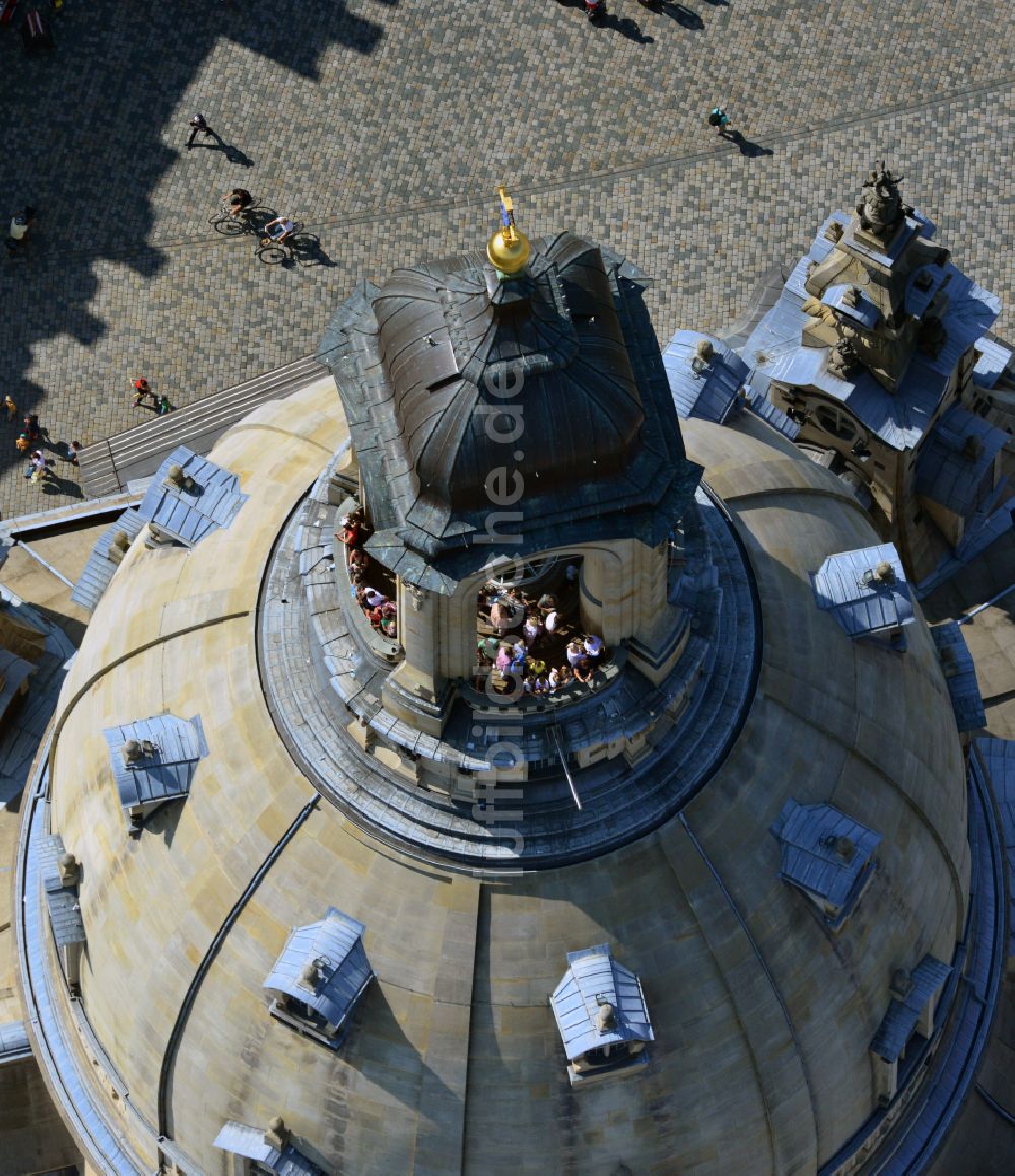 Dresden aus der Vogelperspektive: Kirchengebäude Frauenkirche Dresden in Dresden im Bundesland Sachsen, Deutschland