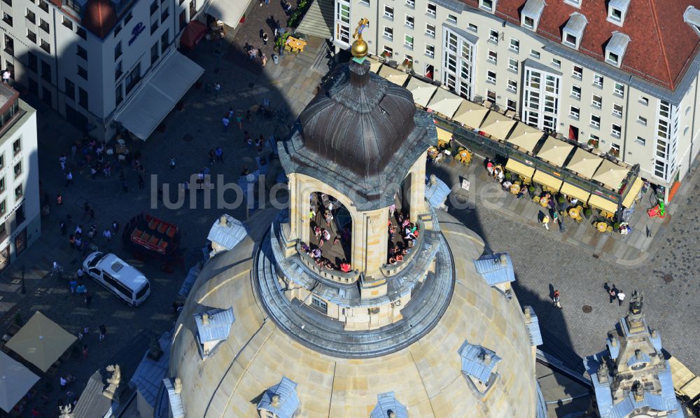 Dresden aus der Vogelperspektive: Kirchengebäude Frauenkirche Dresden in Dresden im Bundesland Sachsen, Deutschland