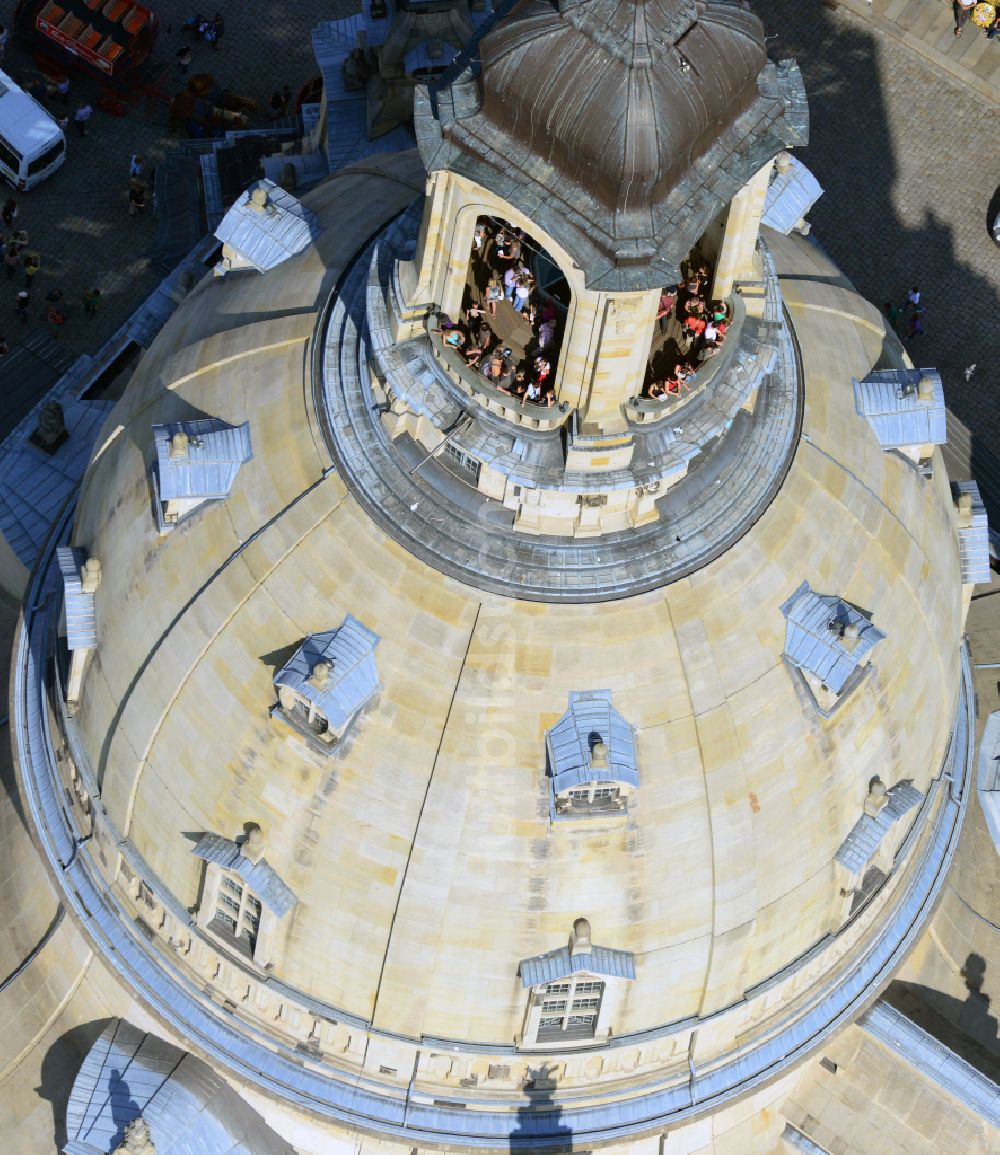 Dresden aus der Vogelperspektive: Kirchengebäude Frauenkirche Dresden in Dresden im Bundesland Sachsen, Deutschland