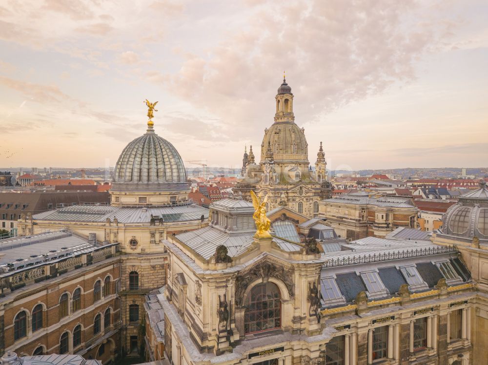 Luftaufnahme Dresden - Kirchengebäude Frauenkirche Dresden in Dresden im Bundesland Sachsen, Deutschland