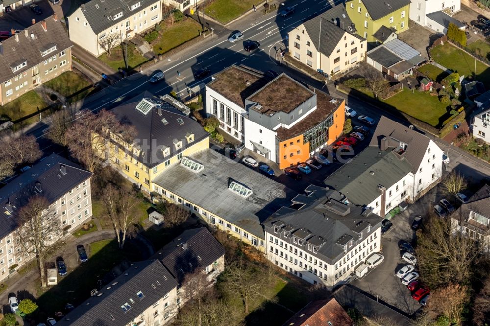 Luftaufnahme Witten - Kirchengebäude der Freien evangelische Gemeinde Witten an der am Goltenkamp in Witten im Bundesland Nordrhein-Westfalen, Deutschland