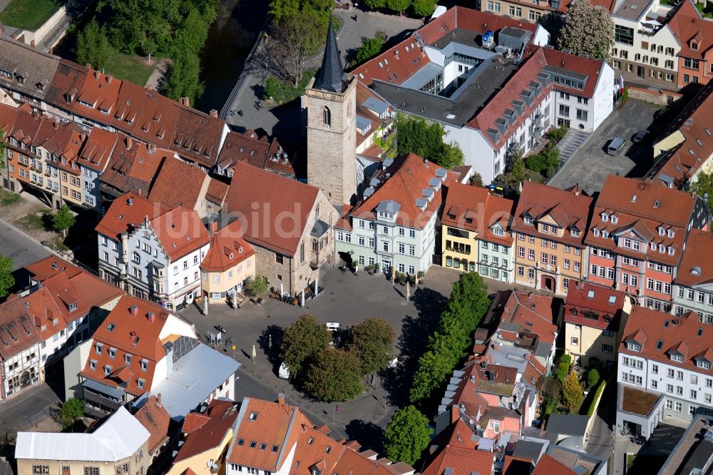 Erfurt aus der Vogelperspektive: Kirchengebäude Ägidienkirche am Wenigemarkt in Erfurt im Bundesland Thüringen, Deutschland