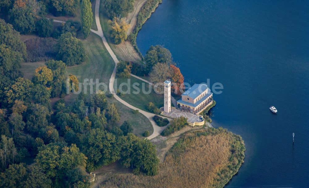 Luftbild Sacrow - Kirchengebäude Heilandskirche an der Havel in Sacrow im Bundesland Brandenburg, Deutschland