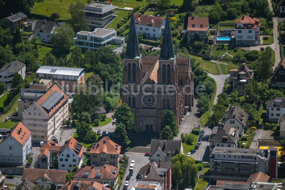 Luftbild Bregenz - Kirchengebäude Herz Jesu in Bregenz in Vorarlberg, Österreich