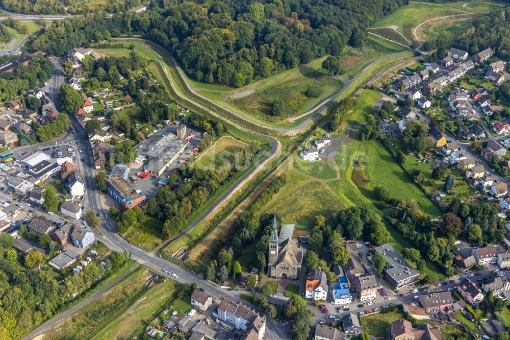 Dortmund aus der Vogelperspektive: Kirchengebäude Immanuel-Kirche - Ev. Elias-Kirchengemeinde Dortmund in Dortmund im Bundesland Nordrhein-Westfalen, Deutschland