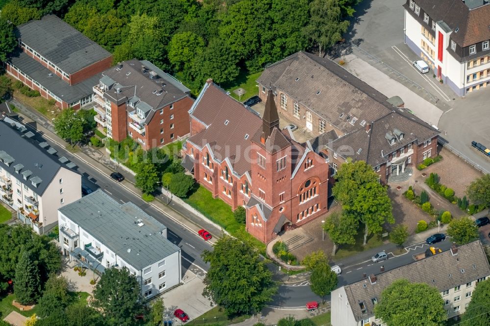 Luftbild Essen - Kirchengebäude der Immanuelkirche an der Immelmannstraße in Essen im Bundesland Nordrhein-Westfalen - NRW, Deutschland